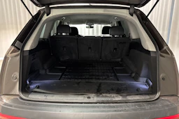 ruskea (beige) Audi Q7 2016 kuva 12.