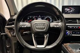 ruskea (beige) Audi Q7 2016 kuva 15.