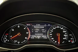 ruskea (beige) Audi Q7 2016 kuva 16.