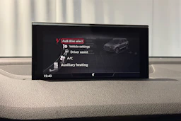 ruskea (beige) Audi Q7 2016 kuva 20.