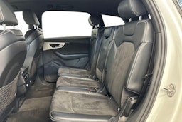 Valkoinen Audi Q7 2016 kuva 8.