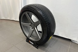 Valkoinen Audi Q7 2016 kuva 10.