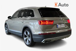 ruskea Audi Q7 2016 kuva 3.