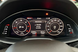 ruskea Audi Q7 2016 kuva 18.