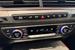 Musta Audi Q7 2017 kuva 14.