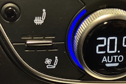 Musta Audi Q7 2017 kuva 15.