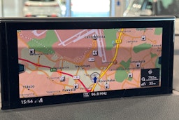 Musta Audi Q7 2017 kuva 16.