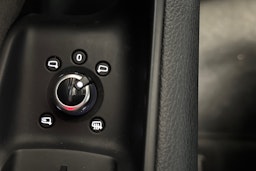 Musta Audi Q7 2017 kuva 19.