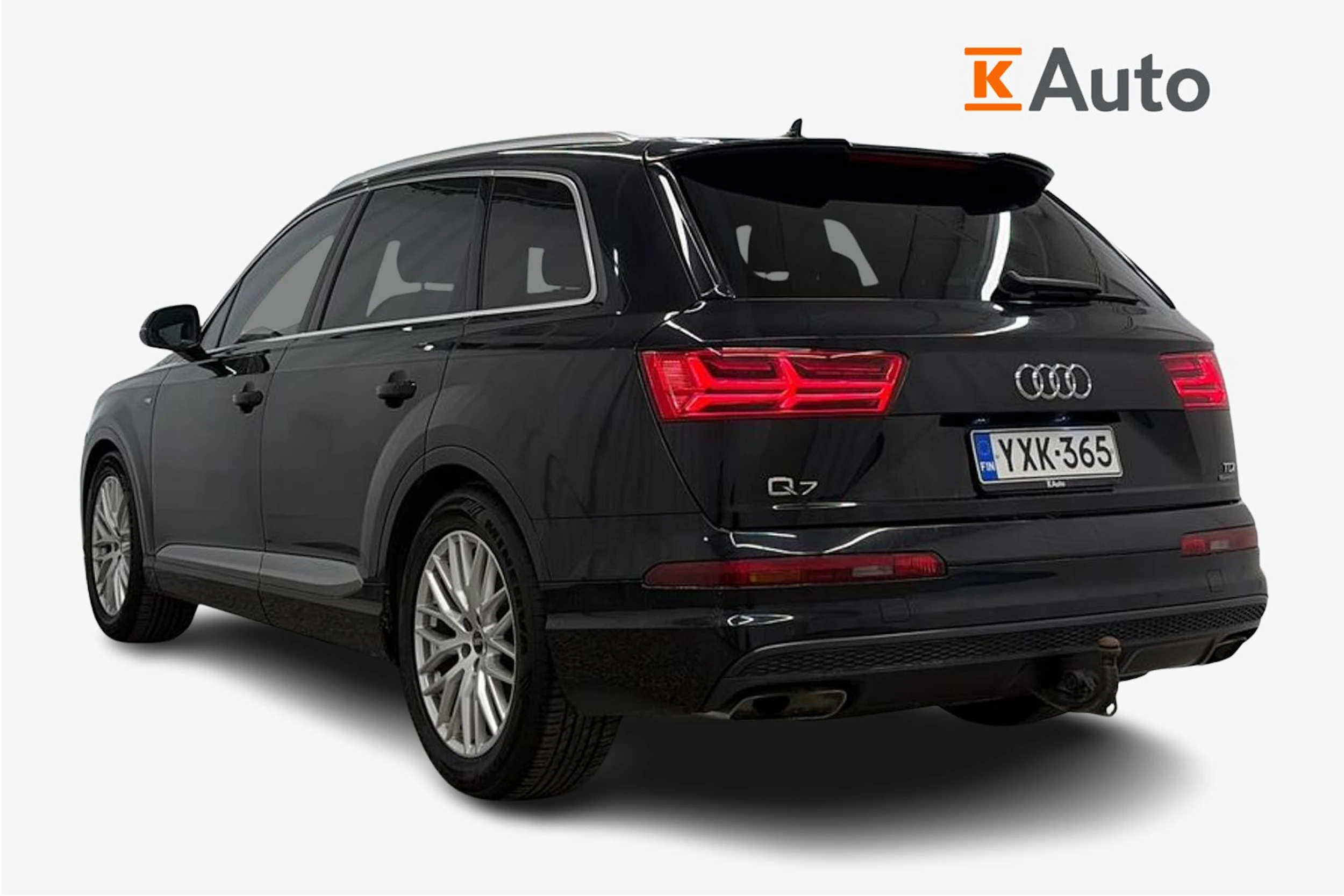 musta Audi Q7 2016 kuva 3.