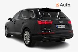 musta Audi Q7 2016 kuva 3.