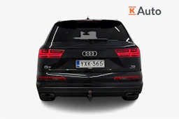 musta Audi Q7 2016 kuva 4.