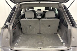 musta Audi Q7 2016 kuva 16.