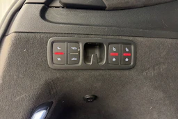 musta Audi Q7 2016 kuva 19.