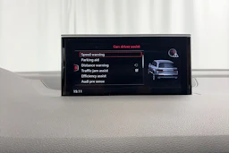 musta Audi Q7 2016 kuva 32.
