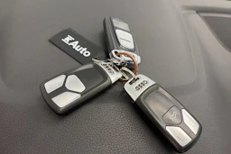 musta Audi Q7 2016 kuva 39.