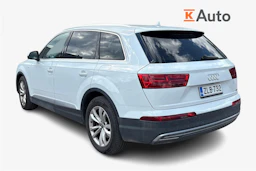 valkoinen Audi Q7 2017 kuva 2.
