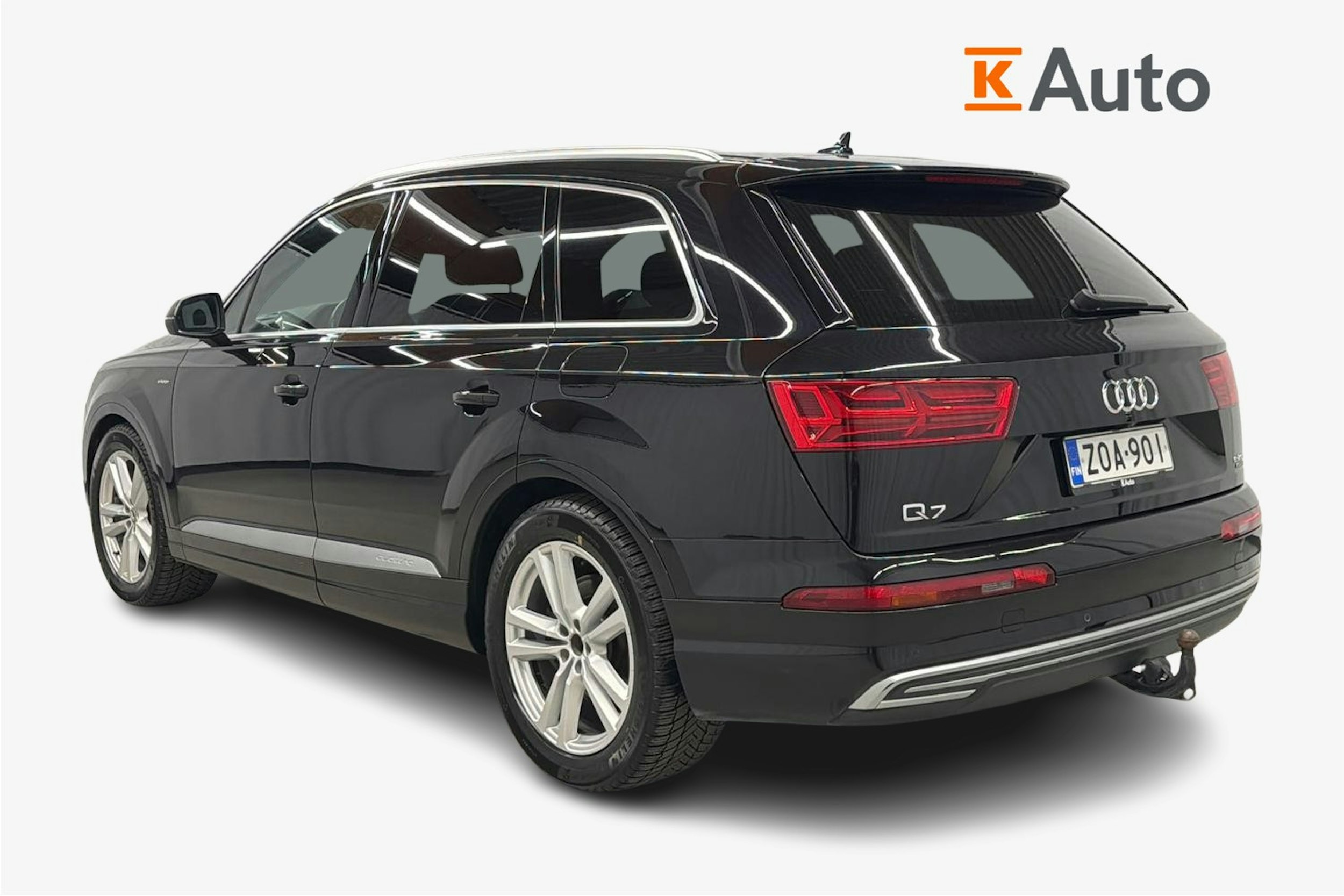 musta Audi Q7 2016 kuva 2.