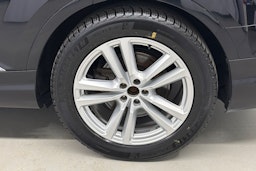 musta Audi Q7 2016 kuva 9.