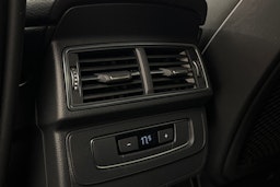 musta Audi Q7 2016 kuva 24.