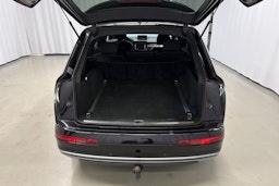 musta Audi Q7 2016 kuva 25.