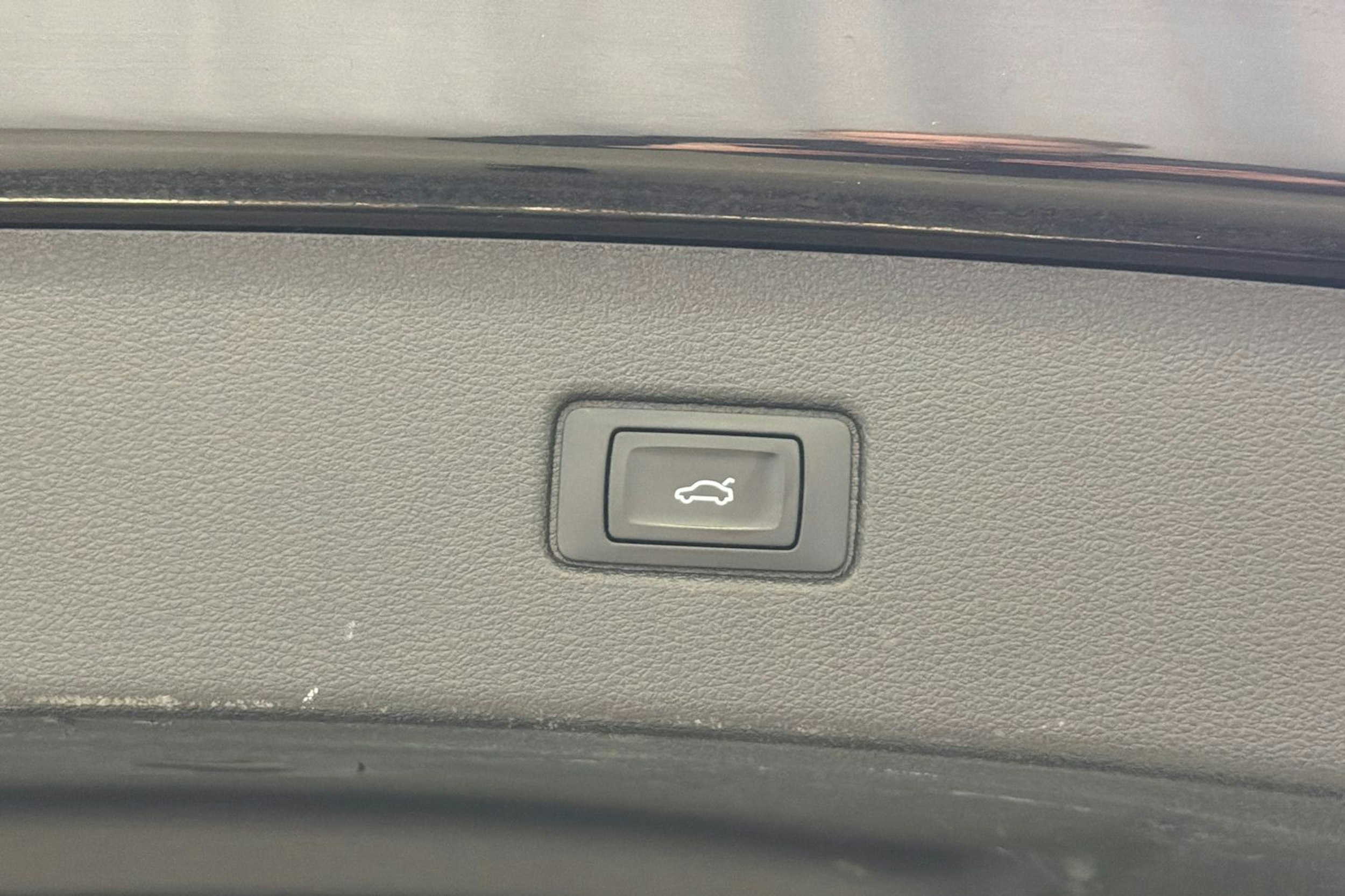 musta Audi Q7 2016 kuva 27.