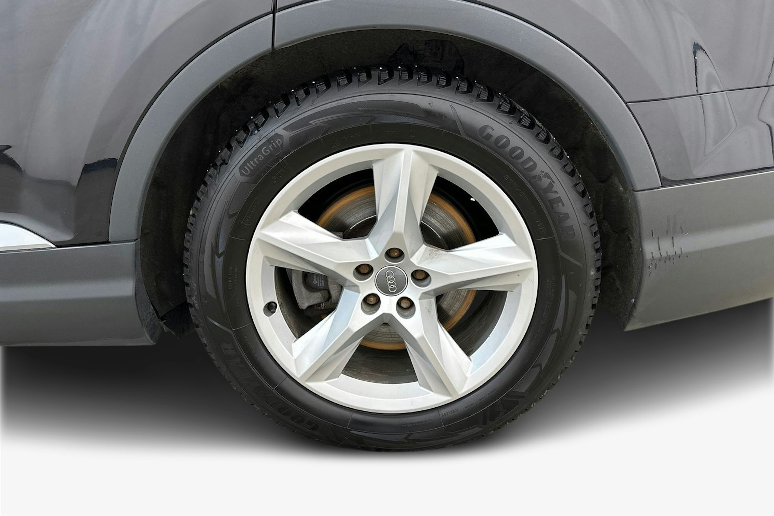 Musta Audi Q7 2017 kuva 11.