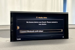 Musta Audi Q7 2017 kuva 20.