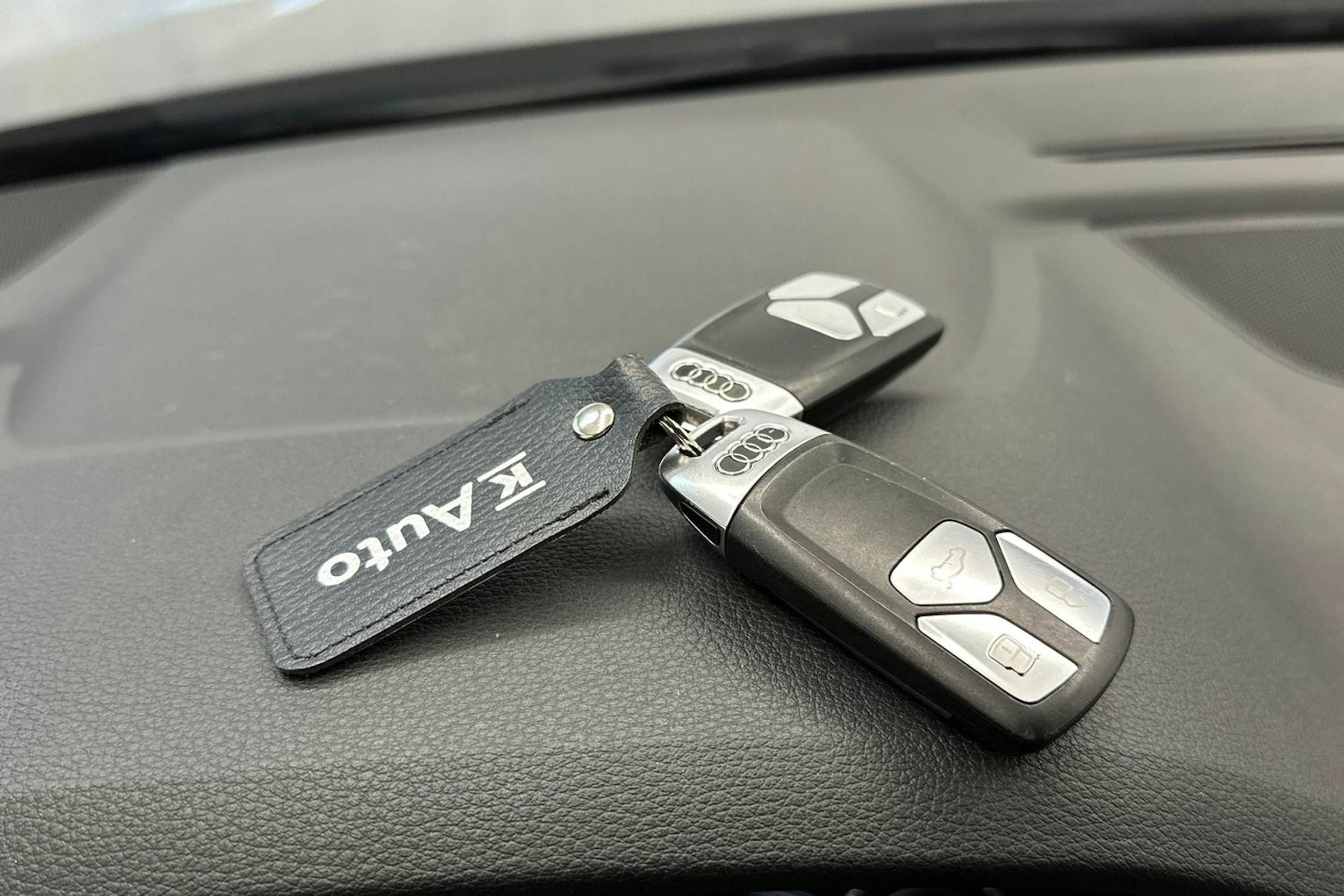 Musta Audi Q7 2017 kuva 29.