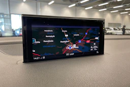 Sininen Audi Q7 2017 kuva 26.