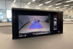 Sininen Audi Q7 2017 kuva 27.