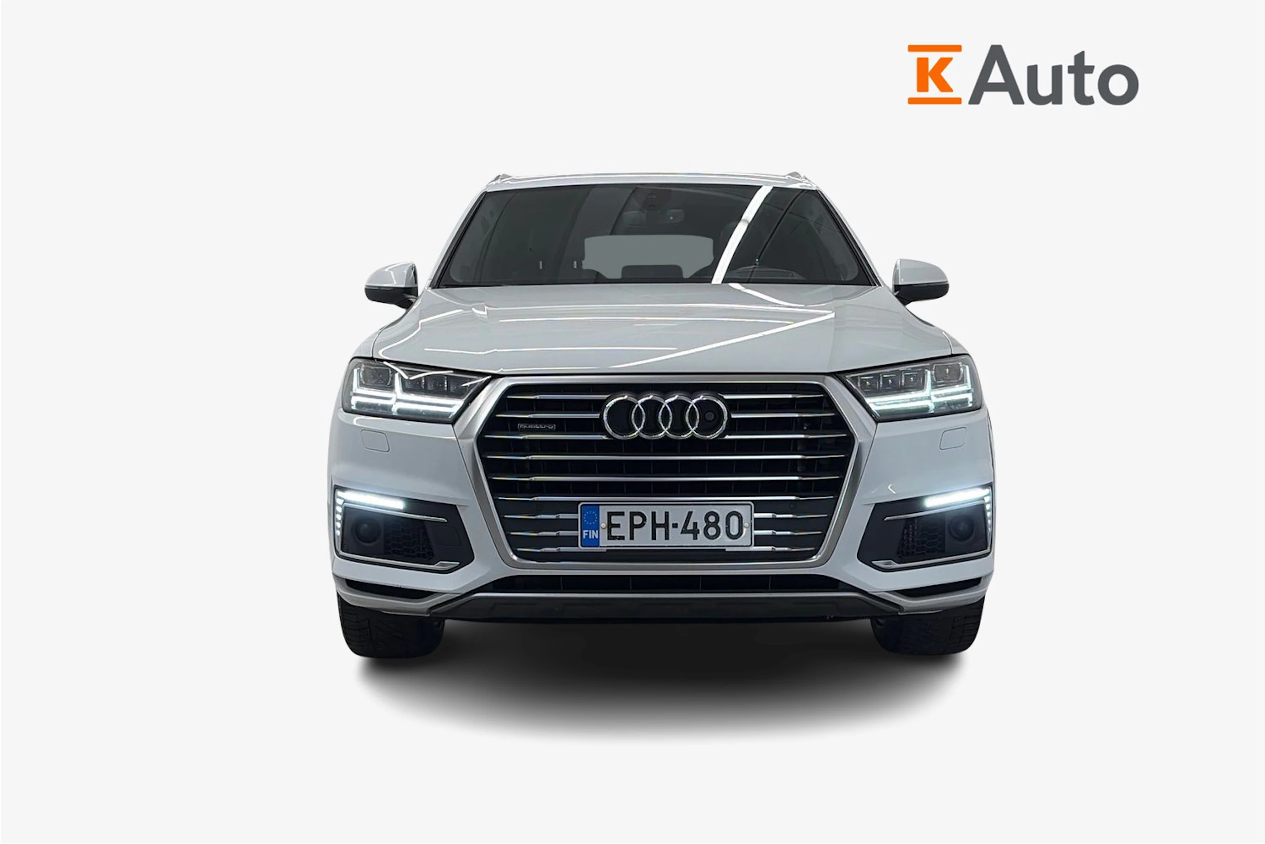 valkoinen Audi Q7 2017 kuva 5.