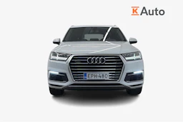 valkoinen Audi Q7 2017 kuva 5.