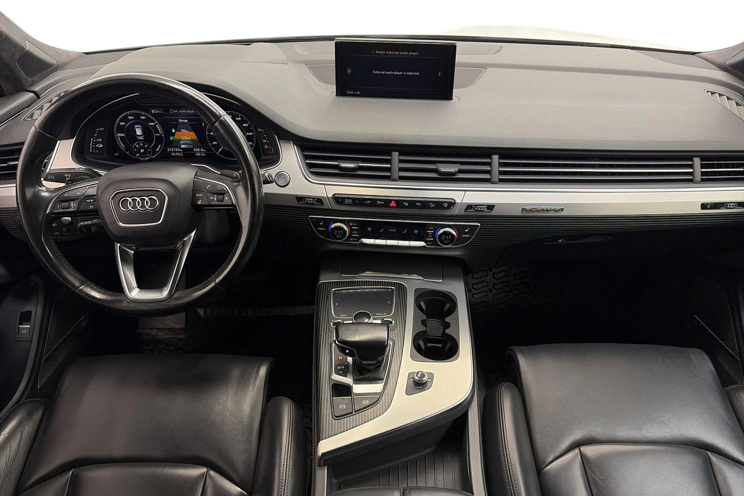valkoinen Audi Q7 2017 kuva 9.