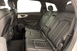 valkoinen Audi Q7 2017 kuva 11.