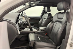 valkoinen Audi Q7 2017 kuva 19.