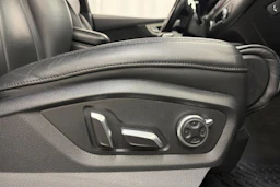 valkoinen Audi Q7 2017 kuva 22.