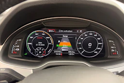 valkoinen Audi Q7 2017 kuva 24.
