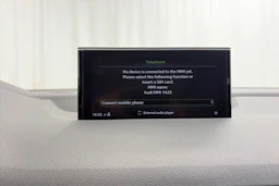 valkoinen Audi Q7 2017 kuva 32.