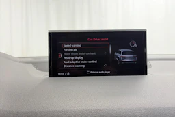 valkoinen Audi Q7 2017 kuva 34.