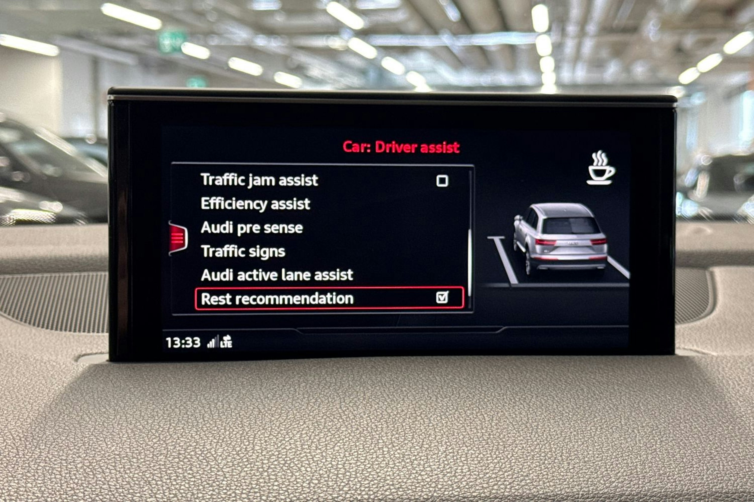 harmaa Audi Q7 2017 kuva 24.