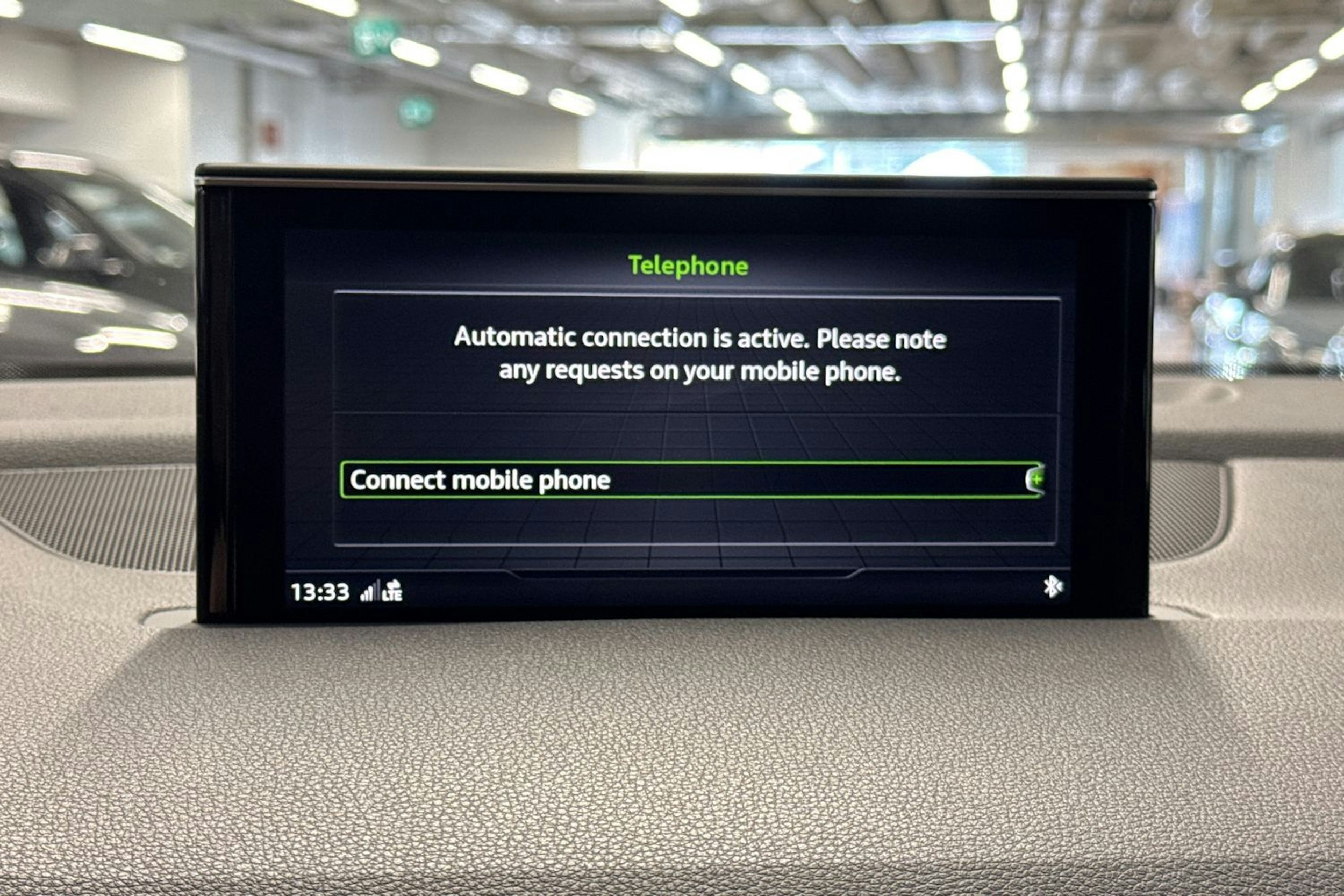 harmaa Audi Q7 2017 kuva 27.