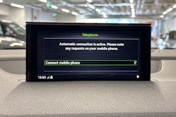 harmaa Audi Q7 2017 kuva 27.