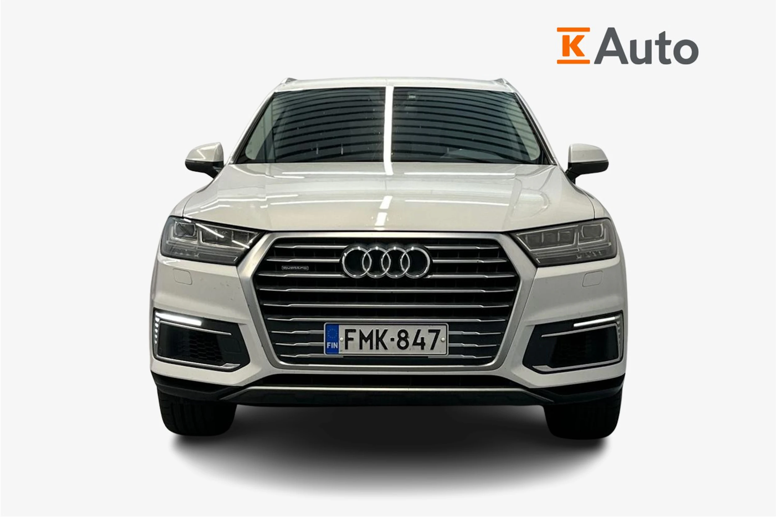 valkoinen Audi Q7 2017 kuva 2.
