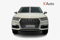 valkoinen Audi Q7 2017 kuva 2.