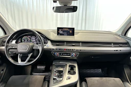 valkoinen Audi Q7 2017 kuva 12.
