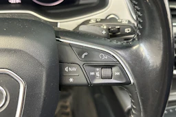 valkoinen Audi Q7 2017 kuva 23.