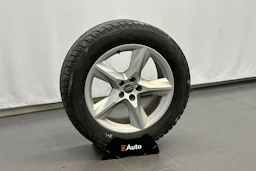 valkoinen Audi Q7 2017 kuva 34.