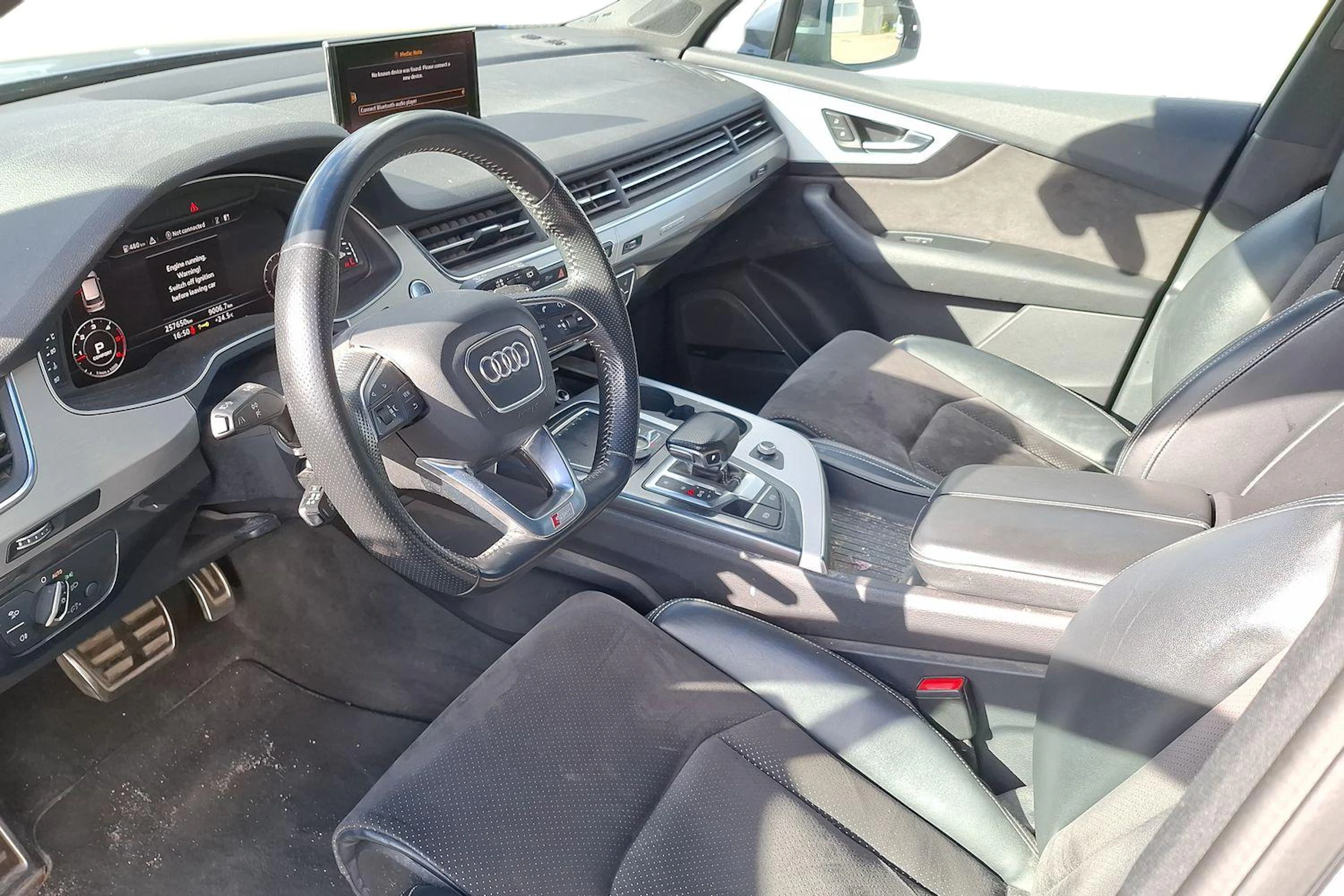 hopea Audi Q7 2017 kuva 3.