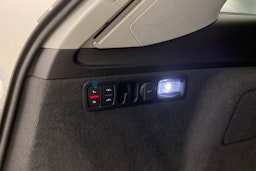 harmaa Audi Q7 2017 kuva 15.