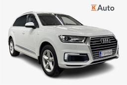 valkoinen Audi Q7 2017 kuva 1.